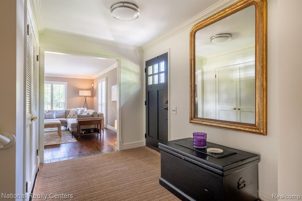 31467 Old Cannon Road Beverly Hills, MI 48025 - Photo 6 of 35
