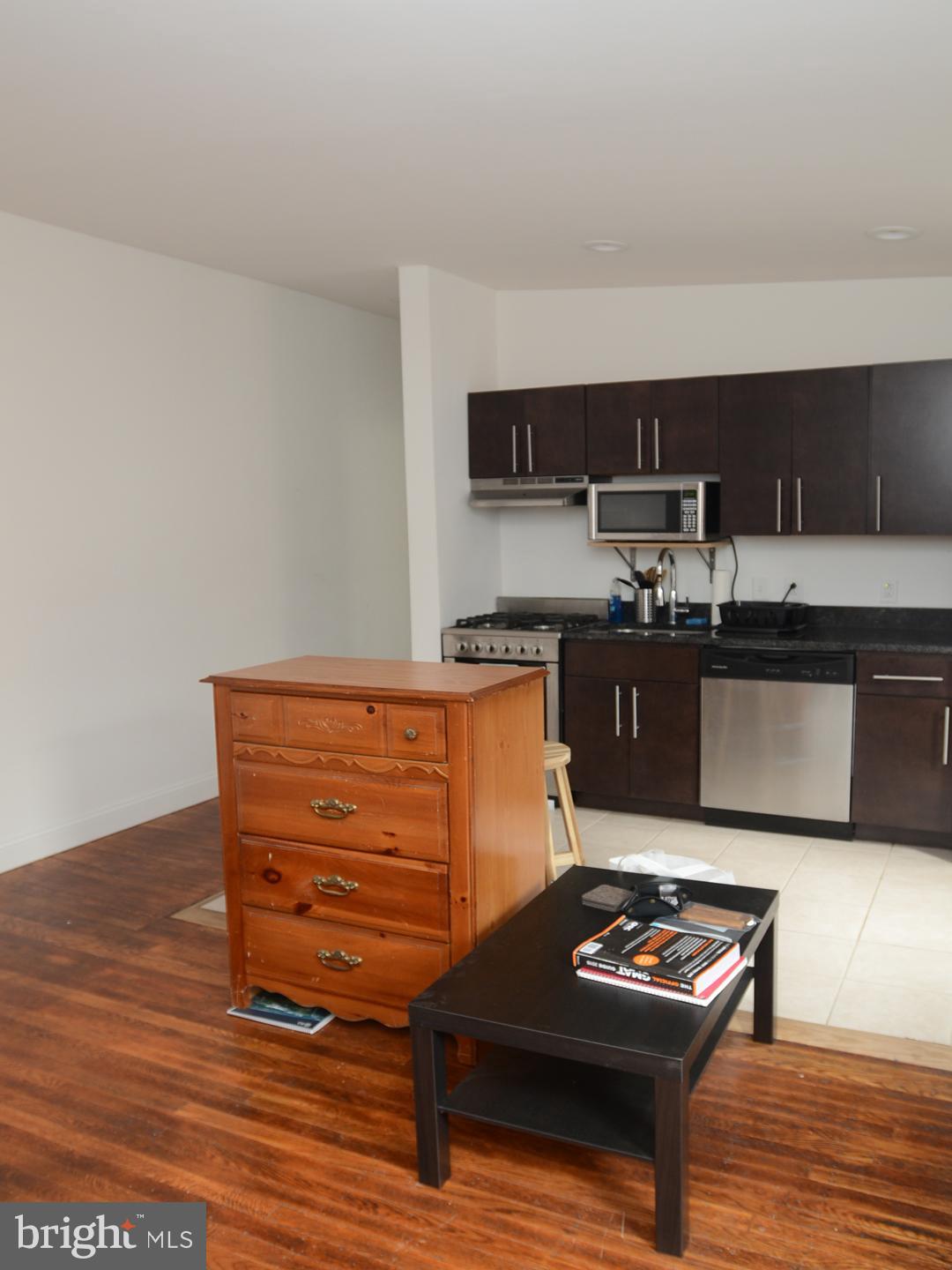 2124 Spruce Street, Unit 3R Philadelphia, PA 19103 - Photo 3 of 19