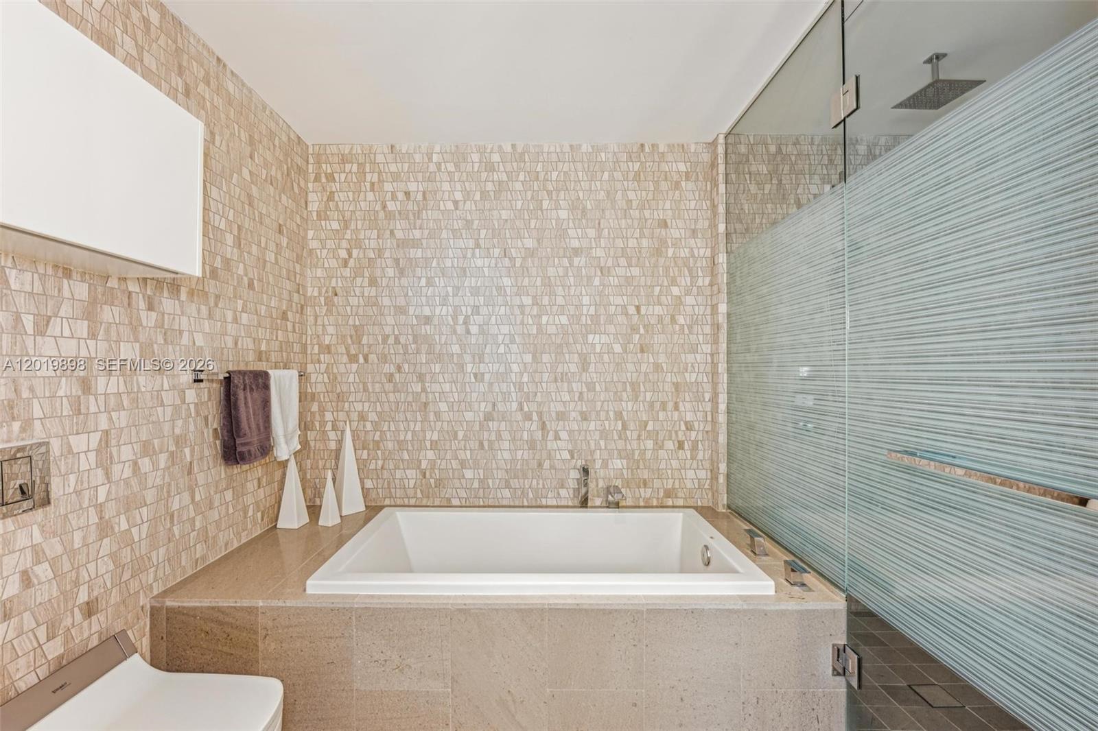 88 Southwest 7th Street, Unit 2111 Miami, FL 33130 - Photo 19 of 30