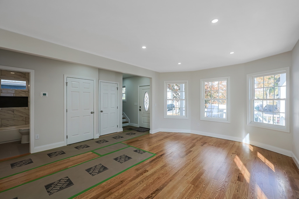 162 Tracy Avenue Lynn, MA 01902 - Photo 13 of 35