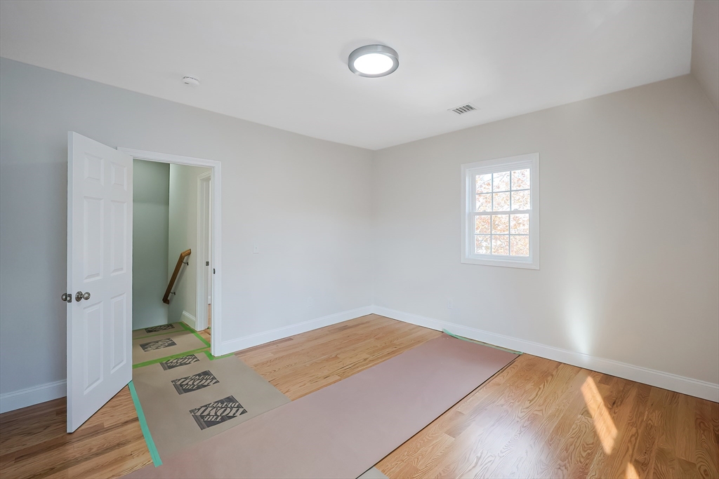 162 Tracy Avenue Lynn, MA 01902 - Photo 19 of 35