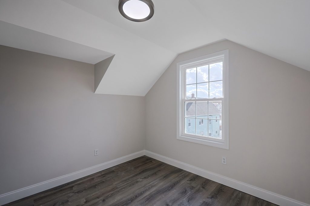 162 Tracy Avenue Lynn, MA 01902 - Photo 28 of 35