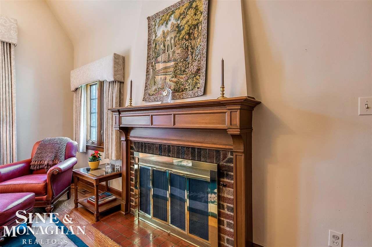 724 Lincoln Road Grosse Pointe, MI 48230 - Photo 6 of 40