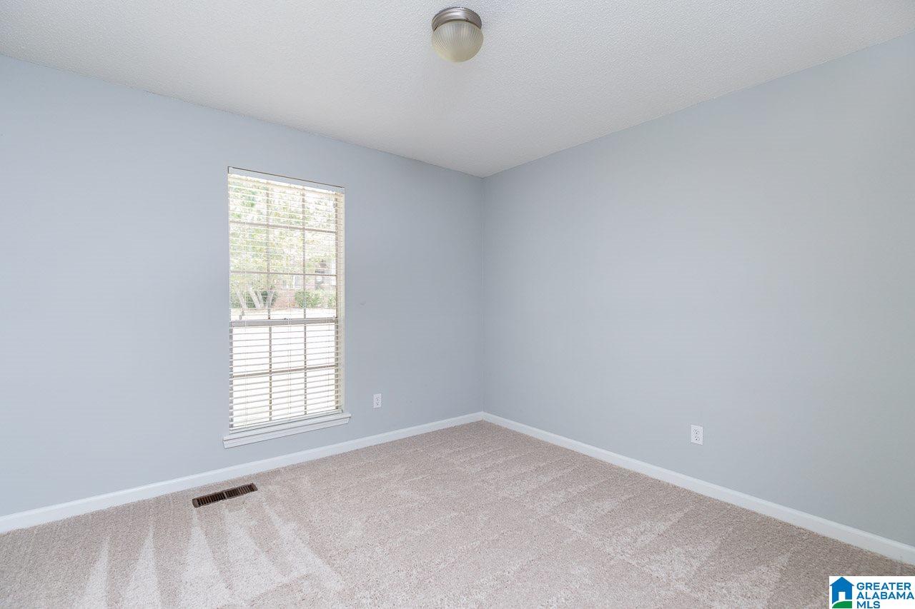 1045 Blue Ridge Boulevard Birmingham, AL 35226 - Photo 21 of 36