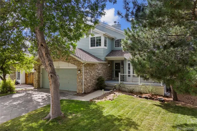 front view of house with a yard