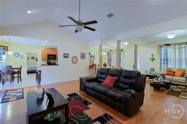 $300,000 | 14261 Us Highway, Townsend, GA 31331