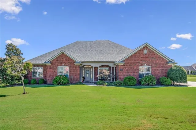$537,900 | 1457 Highland Drive, Dyersburg, TN 38024