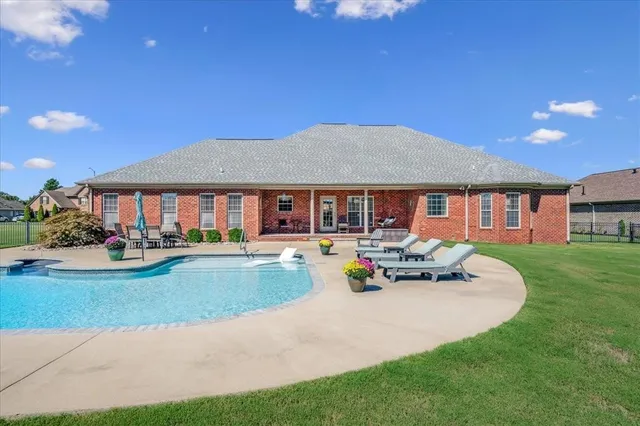 $537,900 | 1457 Highland Drive, Dyersburg, TN 38024