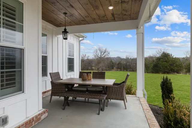 $985,000 | 12877 Versailles Road, Murfreesboro, TN 37128