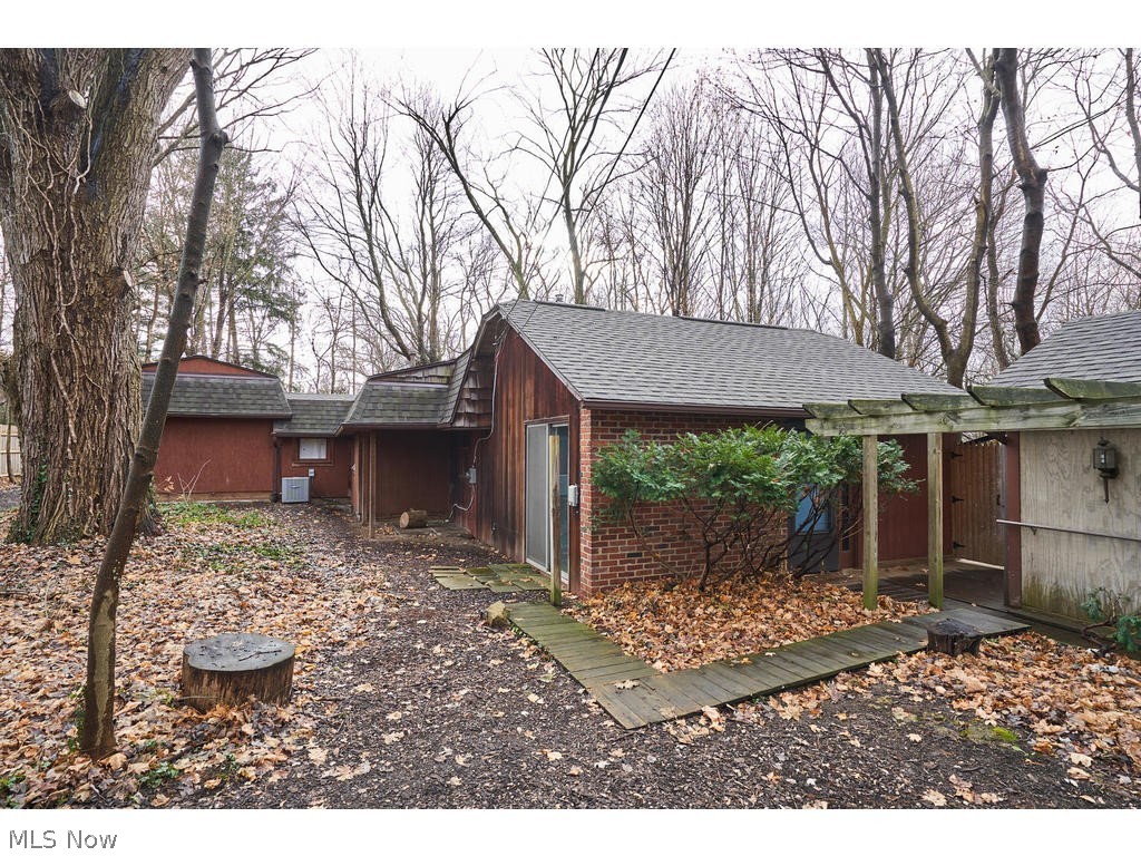 242 Swartz Road Akron, OH 44319 - Photo 16 of 18