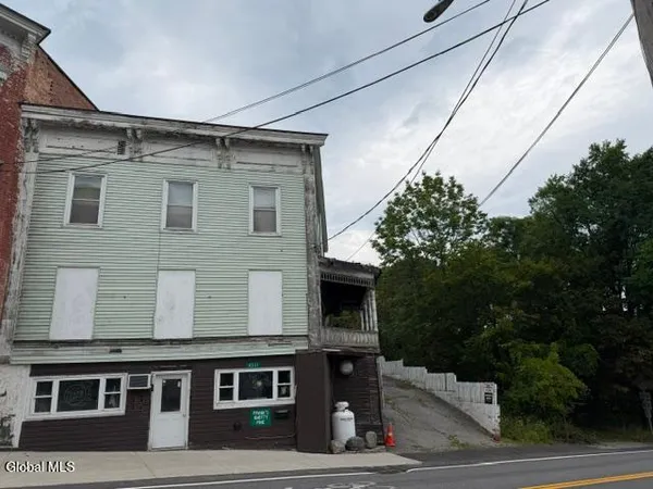 $250,000 | 4331 Main Street, Moriah, NY 12974
