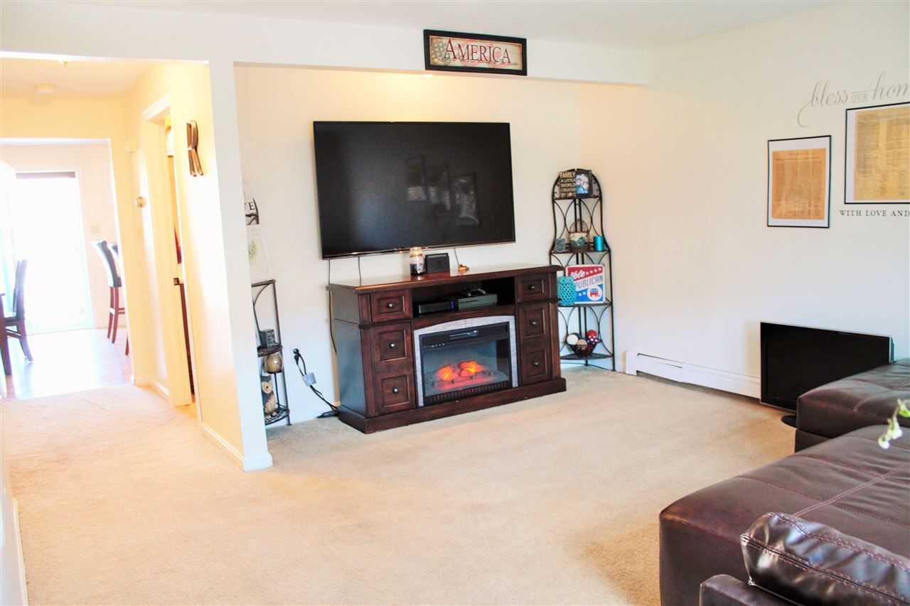 315 Circle Road Manchester, NH 03103 - Photo 14 of 37