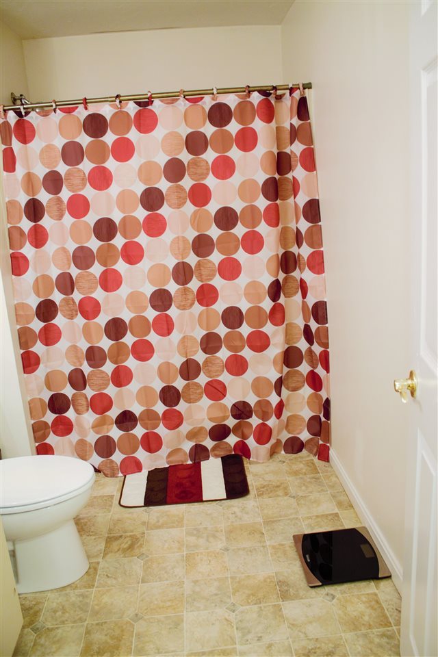 315 Circle Road Manchester, NH 03103 - Photo 22 of 37