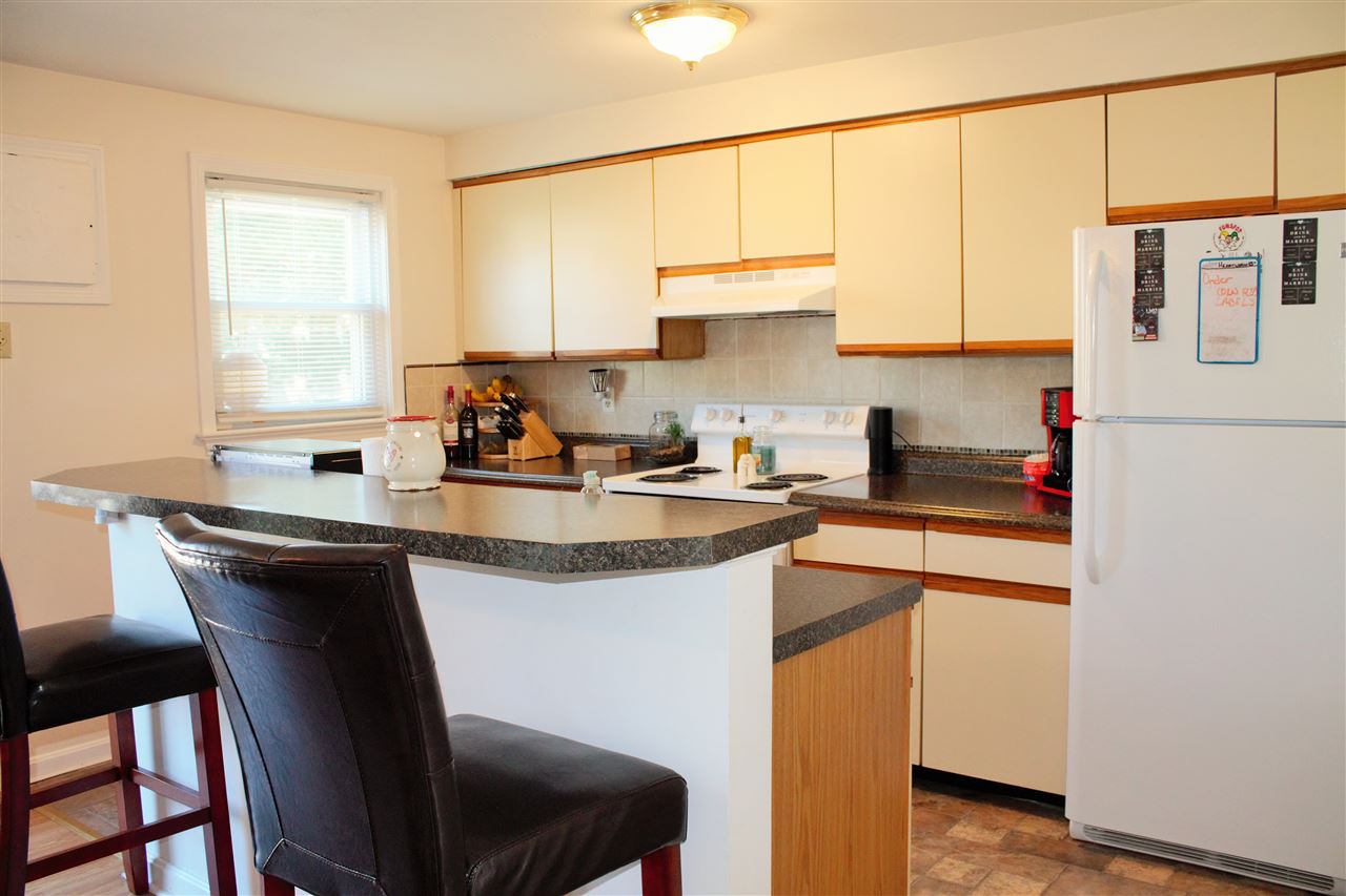 315 Circle Road Manchester, NH 03103 - Photo 5 of 37