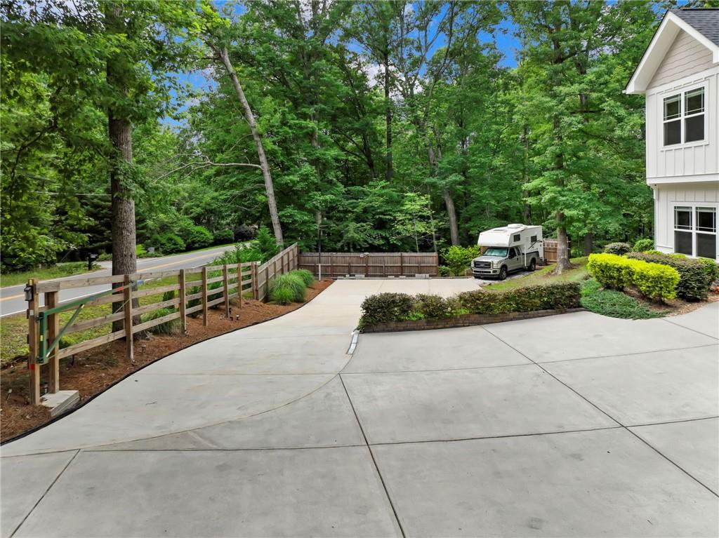 6351 Blackjack Road Flowery Branch, GA 30542 - Photo 40 of 47