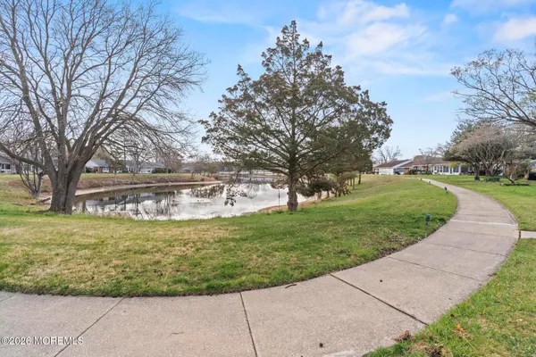 $239,500 | 404 A Picardy Court, Lakewood, NJ 08701