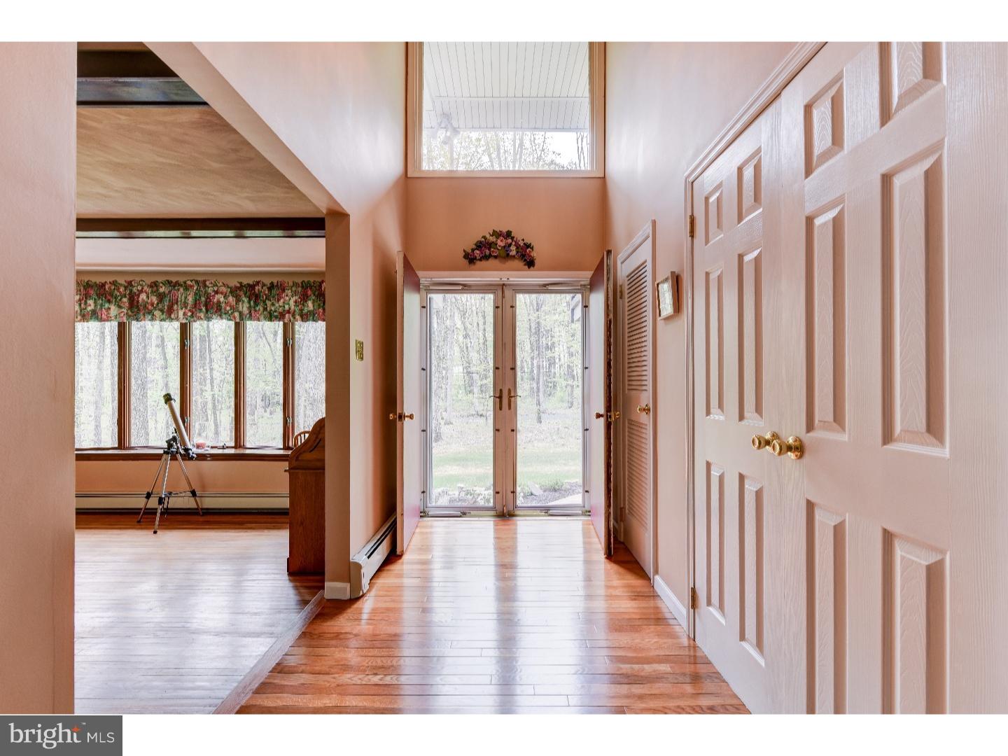 337 Walter Road Chalfont, PA 18914 - Photo 4 of 25 Foyer