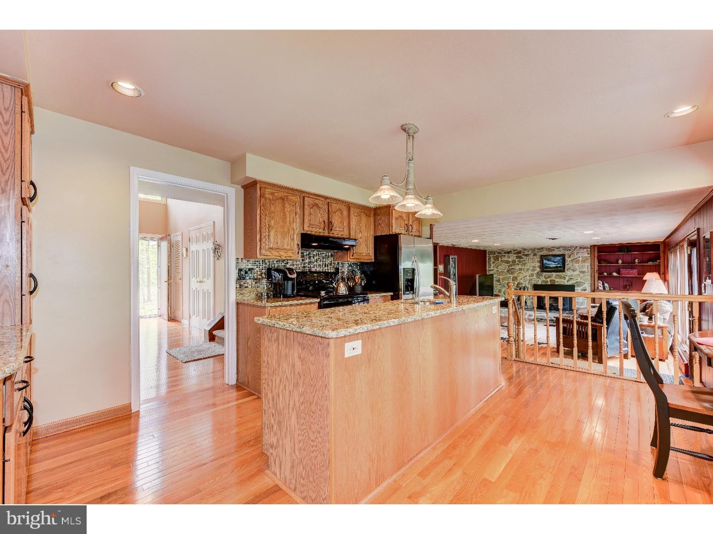 337 Walter Road Chalfont, PA 18914 - Photo 10 of 25 Kitchen