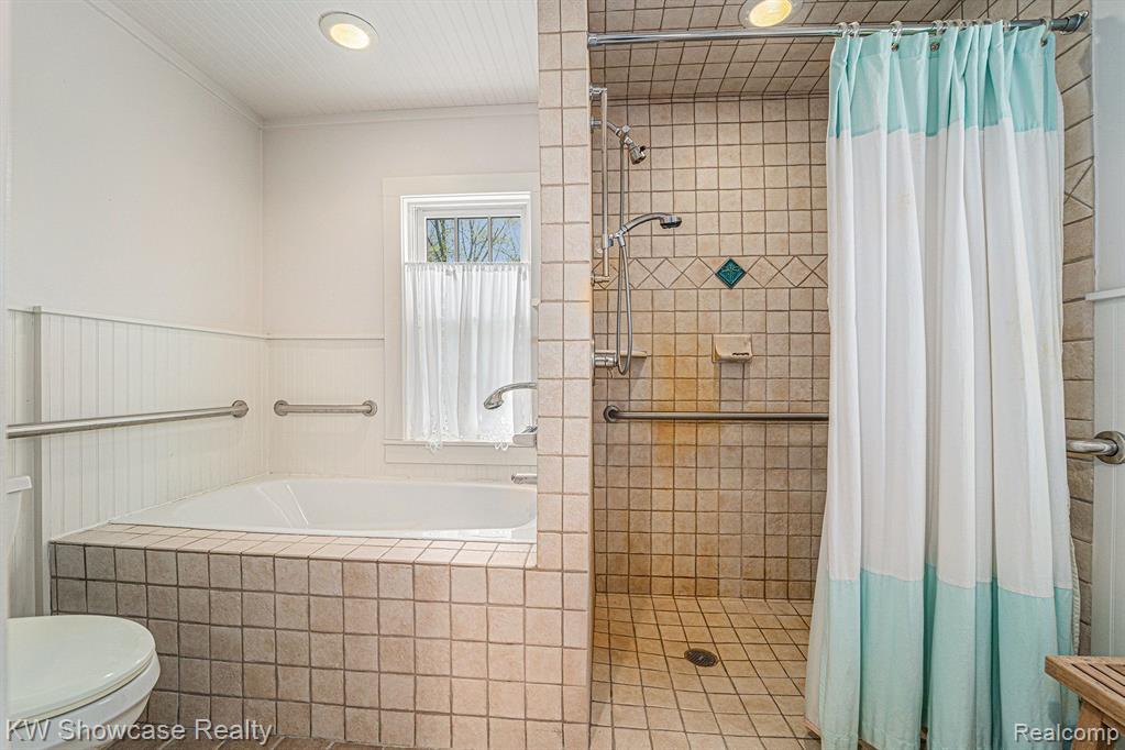 3125 North Adams Road Bloomfield Hills, MI 48304 - Photo 18 of 35 Gallery Image 18