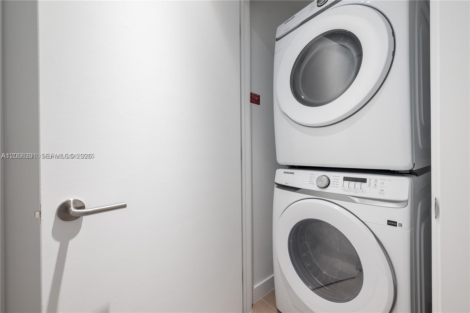 500 Alton Road, Unit 3304 Miami Beach, FL 33139 - Photo 28 of 28 Gallery Image 28