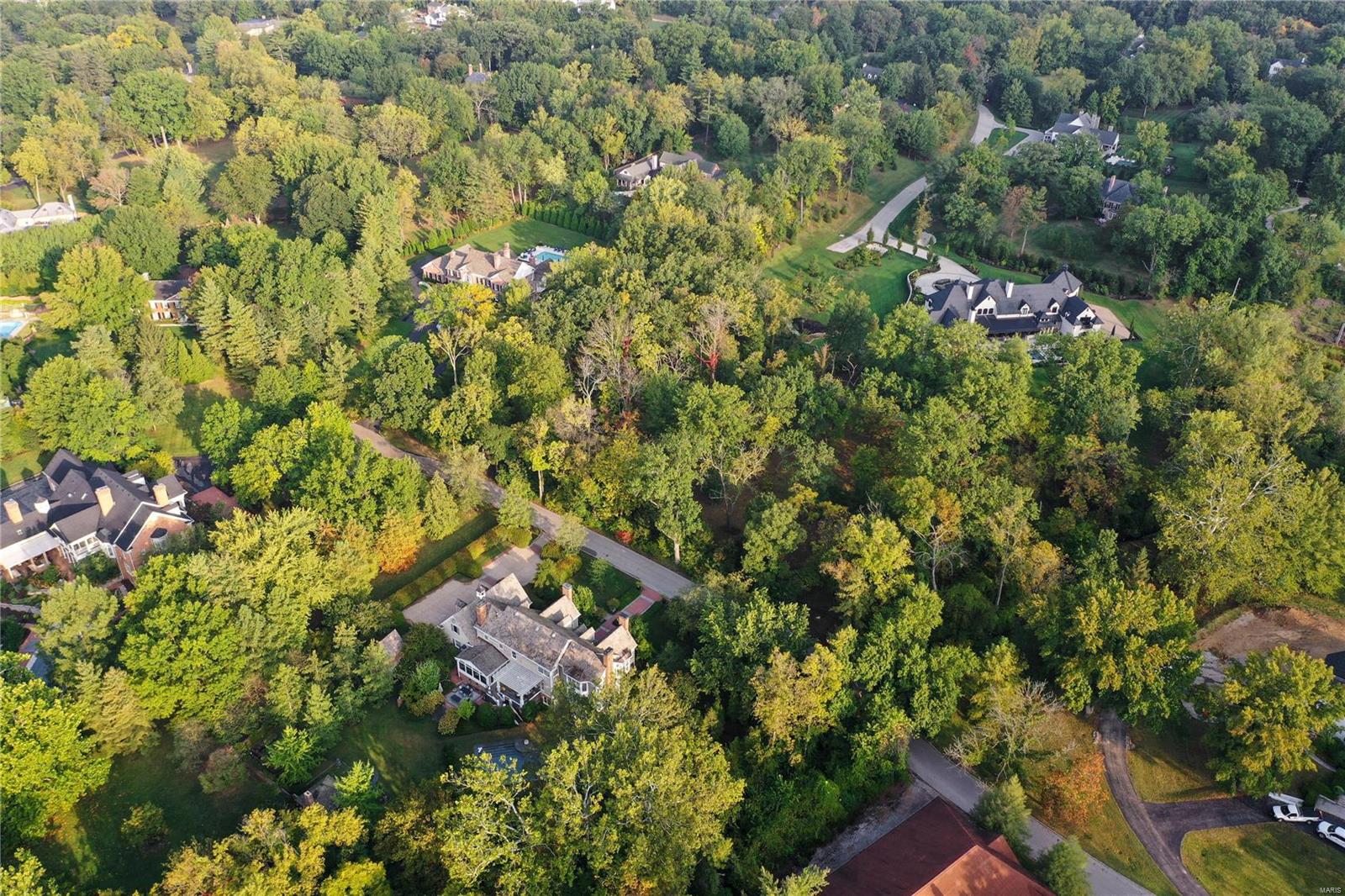 559 Barnes Road Ladue, MO 63124 - Photo 7 of 8