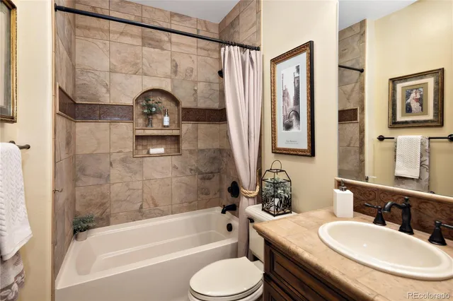 $2,500,000 | 10859 Manor Stone Drive, Highlands Ranch, CO 80126