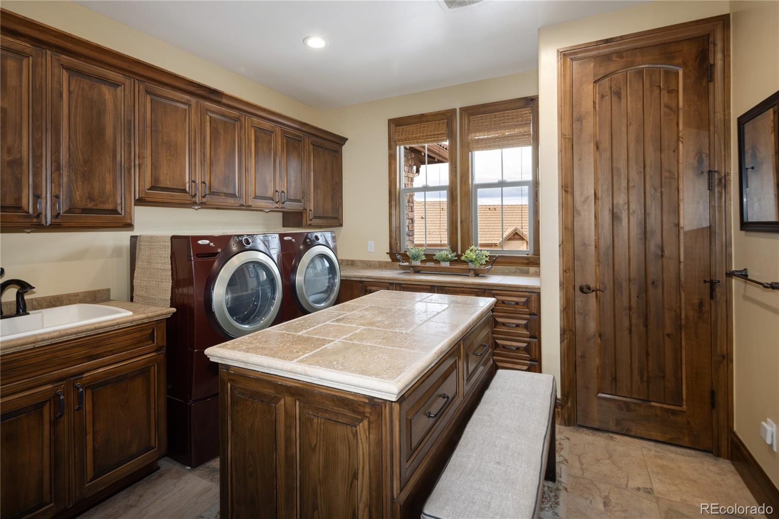 10859 Manor Stone Drive Highlands Ranch, CO 80126 - Photo 39 of 50