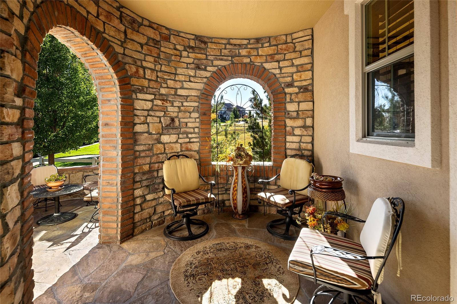 10859 Manor Stone Drive Highlands Ranch, CO 80126 - Photo 5 of 50