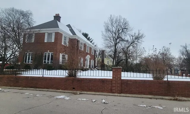 $199,900 | 1529 Old Orchard Road, Vincennes, IN 47591