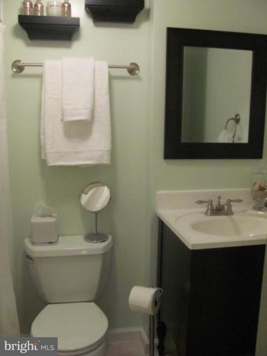 2707 Ross Road Chevy Chase, MD 20815 - Photo 14 of 15 Bath #2