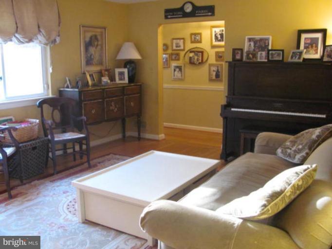 2707 Ross Road Chevy Chase, MD 20815 - Photo 7 of 15 Living Room #2