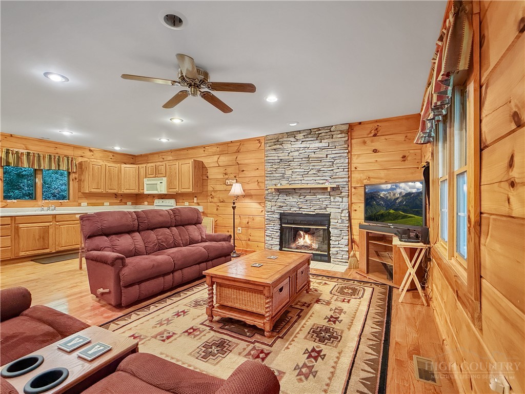 219 Red Maple Lane Boone, NC 28607 - Photo 6 of 37