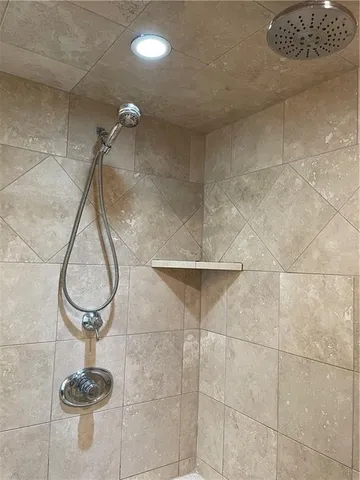 $209,000 | 807 West 48th Street, Unit 601, Kansas City, MO 64112