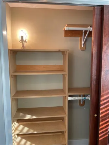 $209,000 | 807 West 48th Street, Unit 601, Kansas City, MO 64112