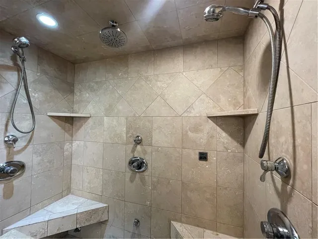 $209,000 | 807 West 48th Street, Unit 601, Kansas City, MO 64112