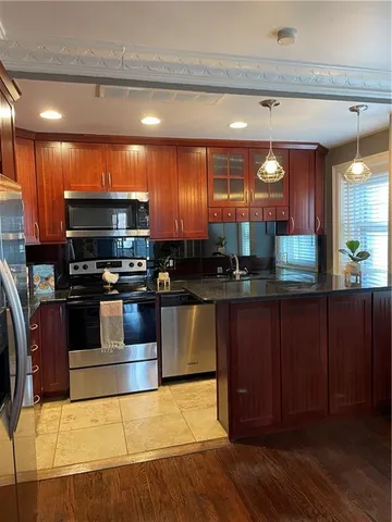 $209,000 | 807 West 48th Street, Unit 601, Kansas City, MO 64112