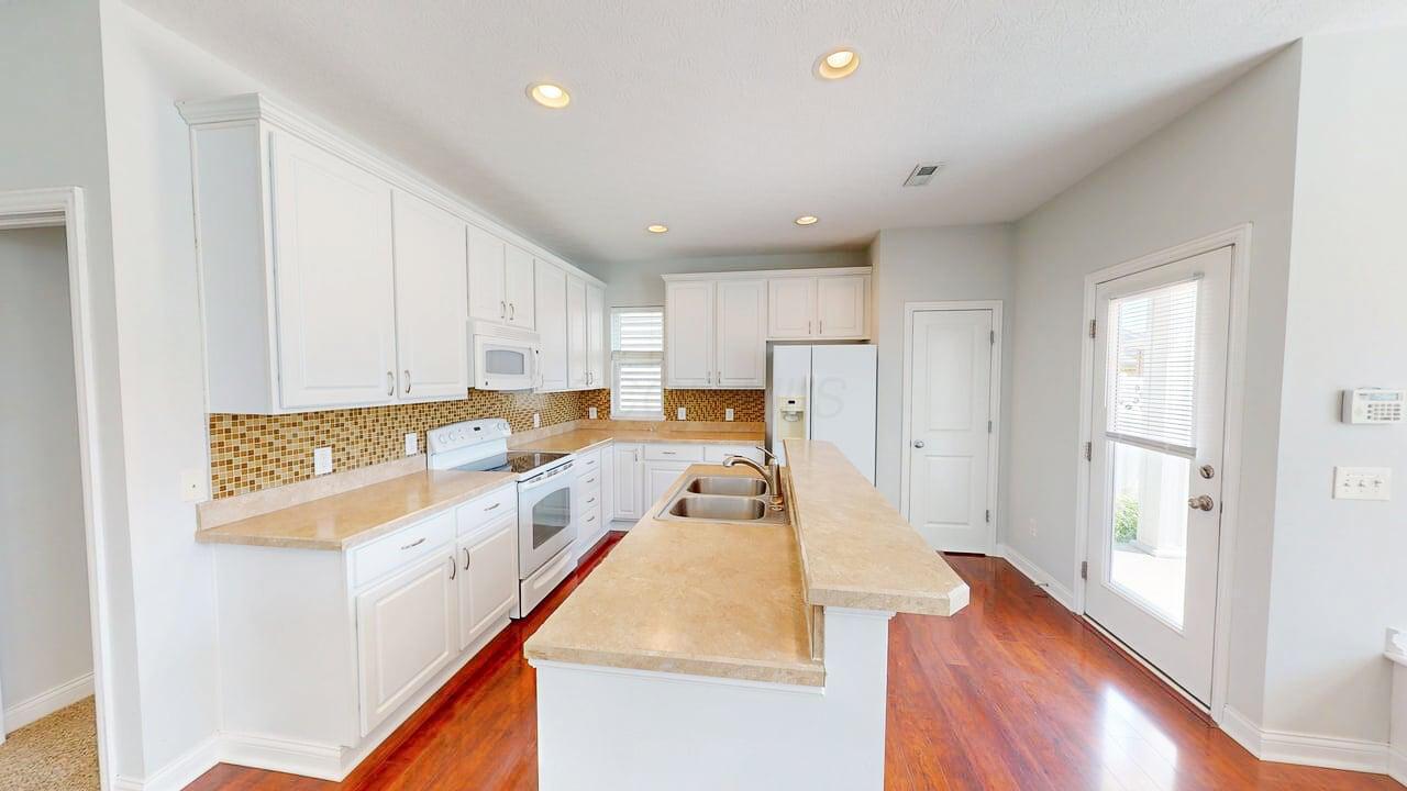 5597 Lantos Road Dublin, OH 43016 - Photo 9 of 32 5597-Lantos-Rd-08072025_061451