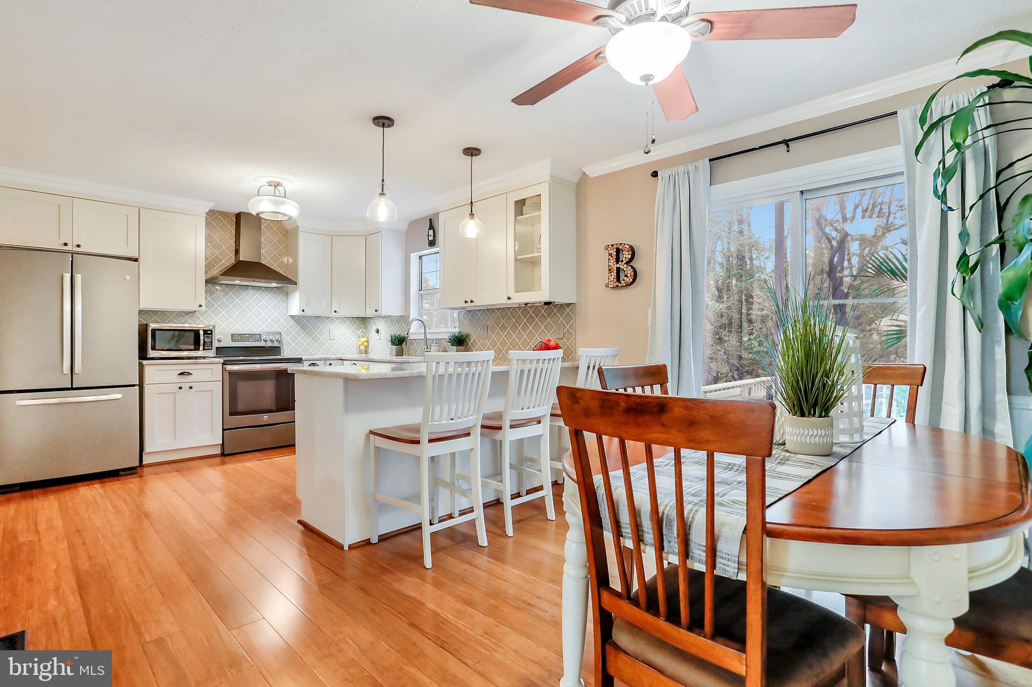 433 Broadwater Road Arnold, MD 21012 - Photo 31 of 46 Dining Area View to Kitchen
