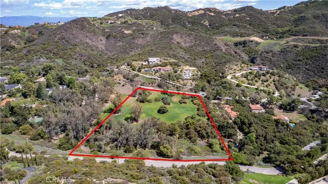 $6,500,000 | 24415 Mulholland Highway, Calabasas, CA 91302