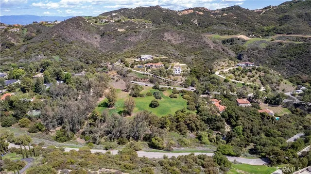 $6,500,000 | 24415 Mulholland Highway, Calabasas, CA 91302