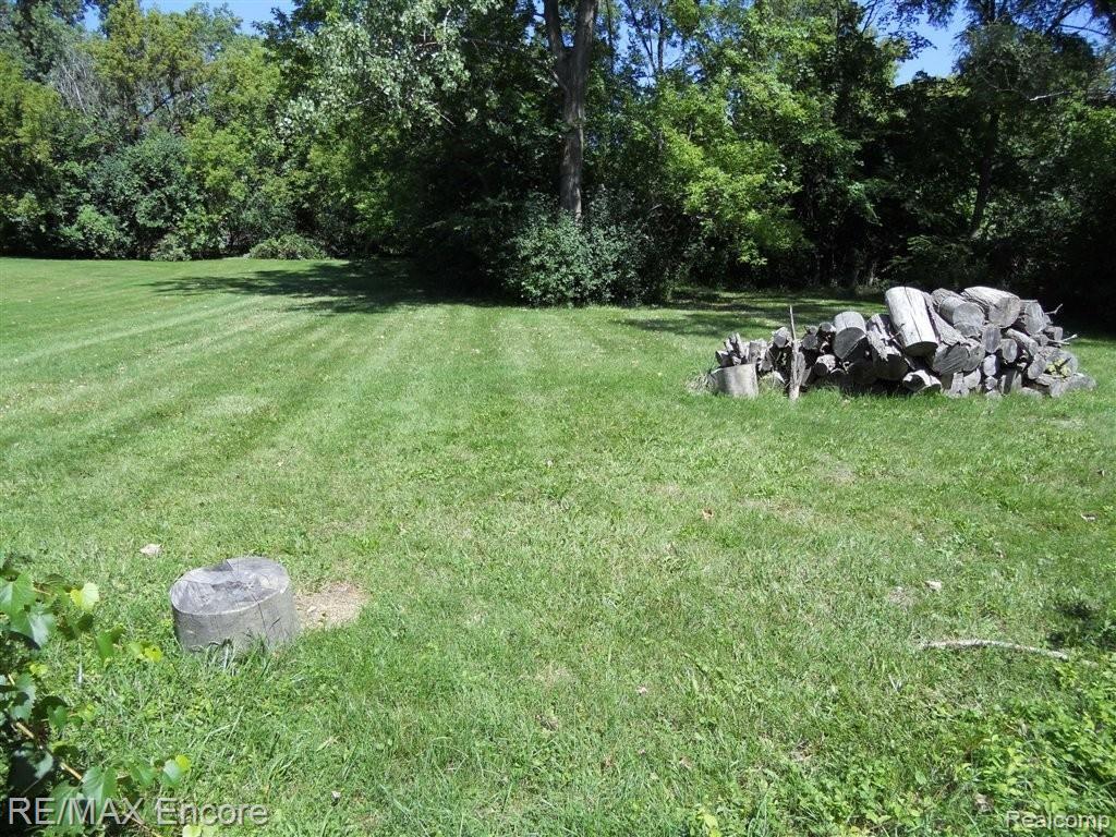 2903 Wisconsin Road Troy, MI 48083 - Photo 19 of 19 10.JPG