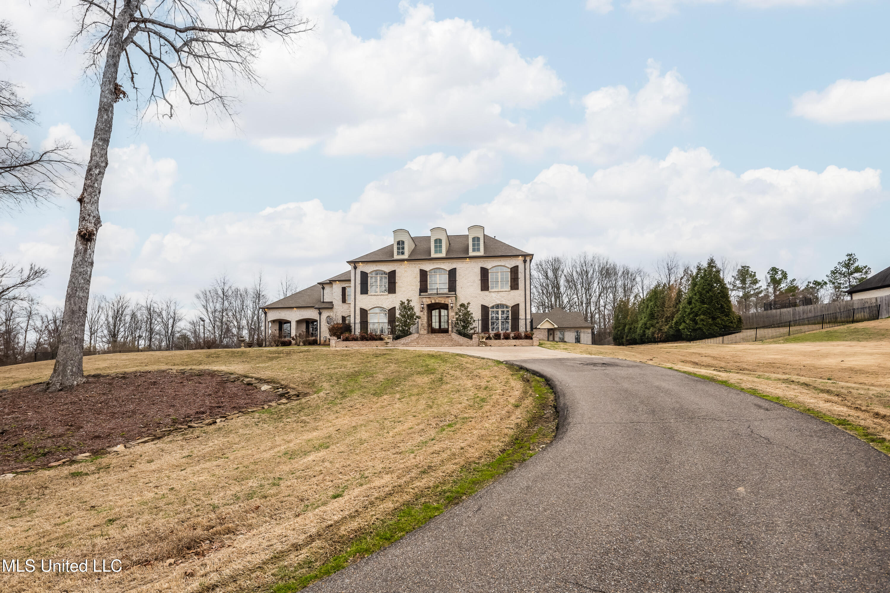 2466 Ross Road Olive Branch, MS 38654 - Photo 1 of 71 010-2466 Ross Rd-MLS Version