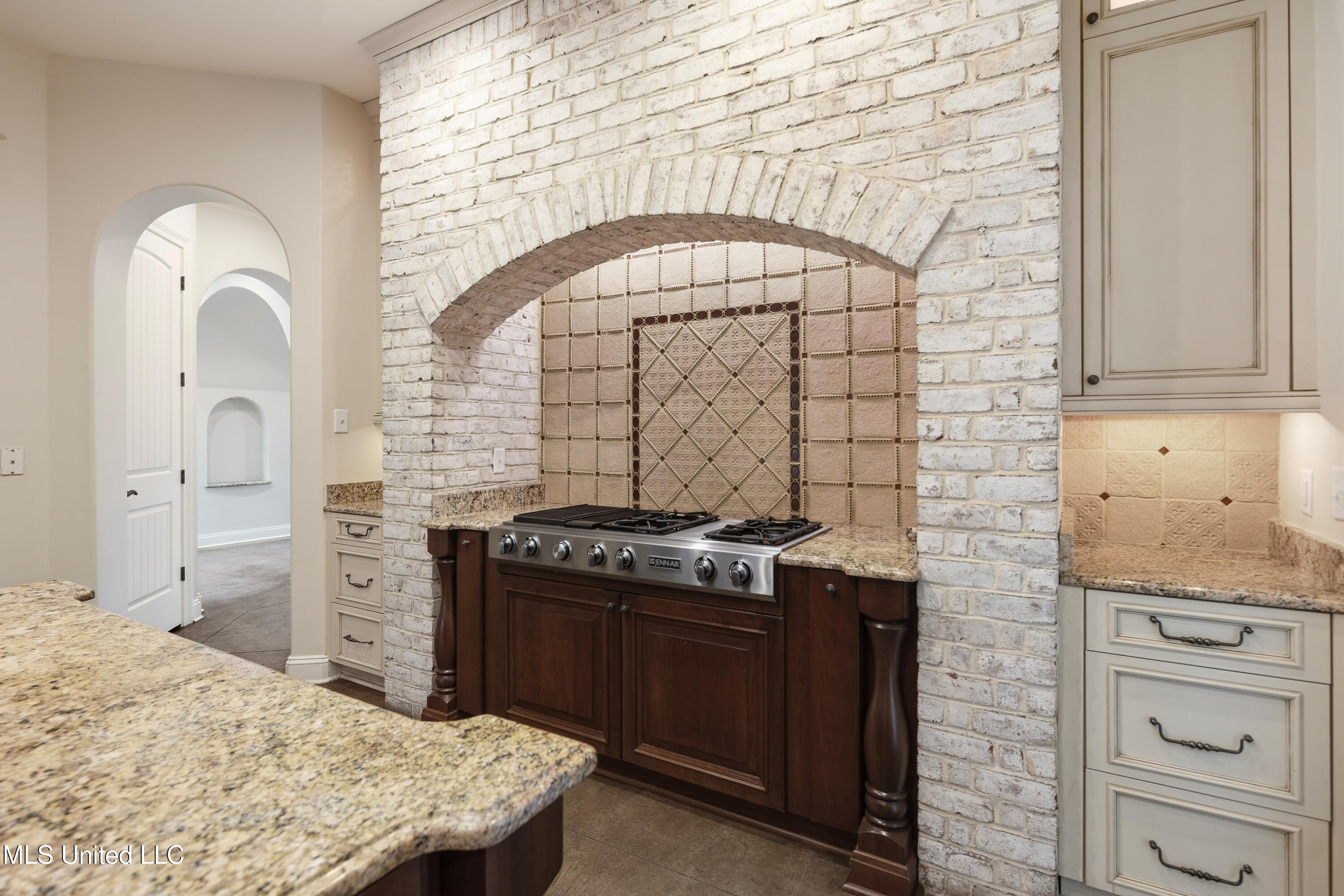 2466 Ross Road Olive Branch, MS 38654 - Photo 14 of 71 050-2466 Ross Rd-MLS Version