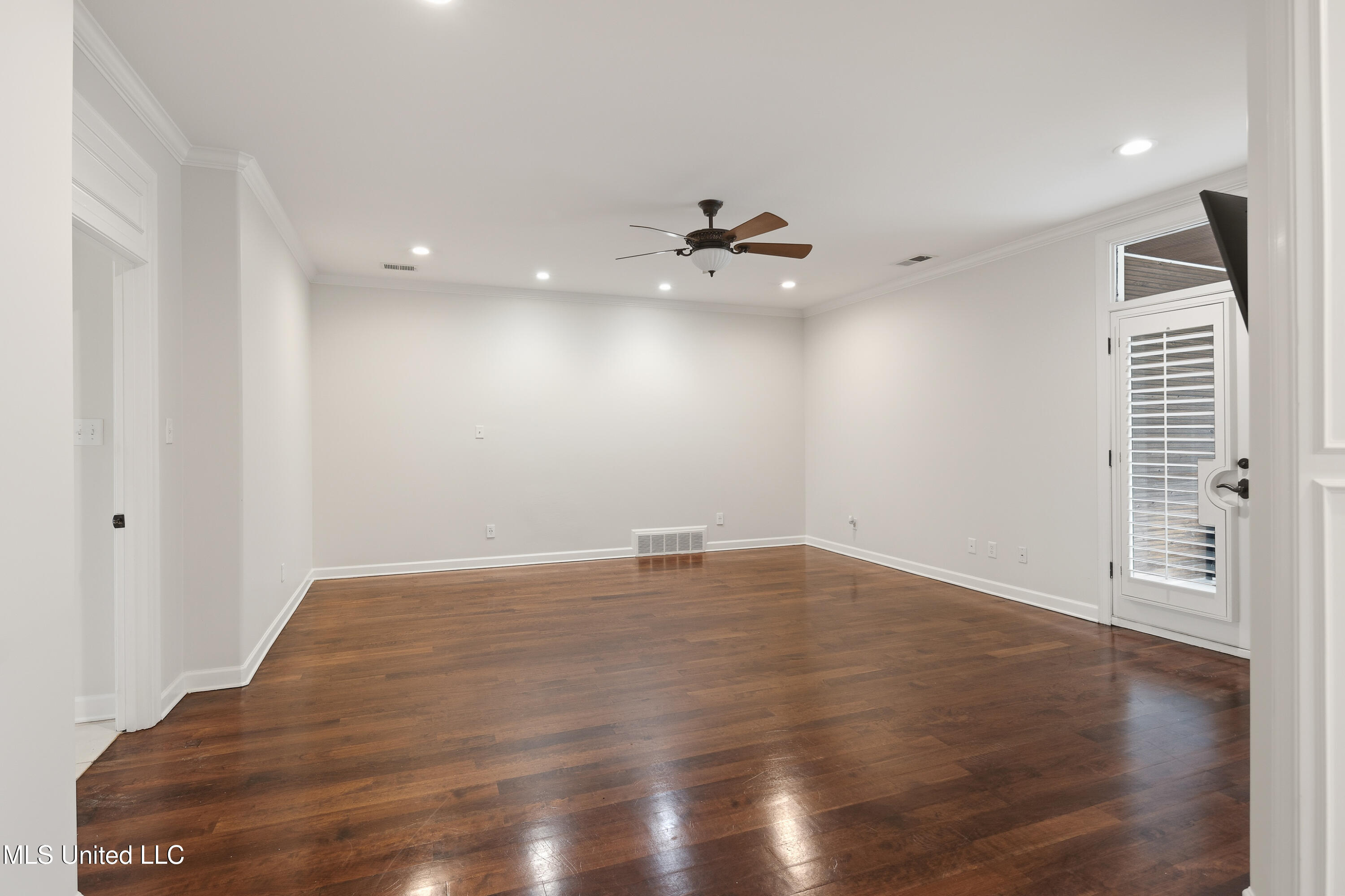 2466 Ross Road Olive Branch, MS 38654 - Photo 33 of 71 Primary Bedroom