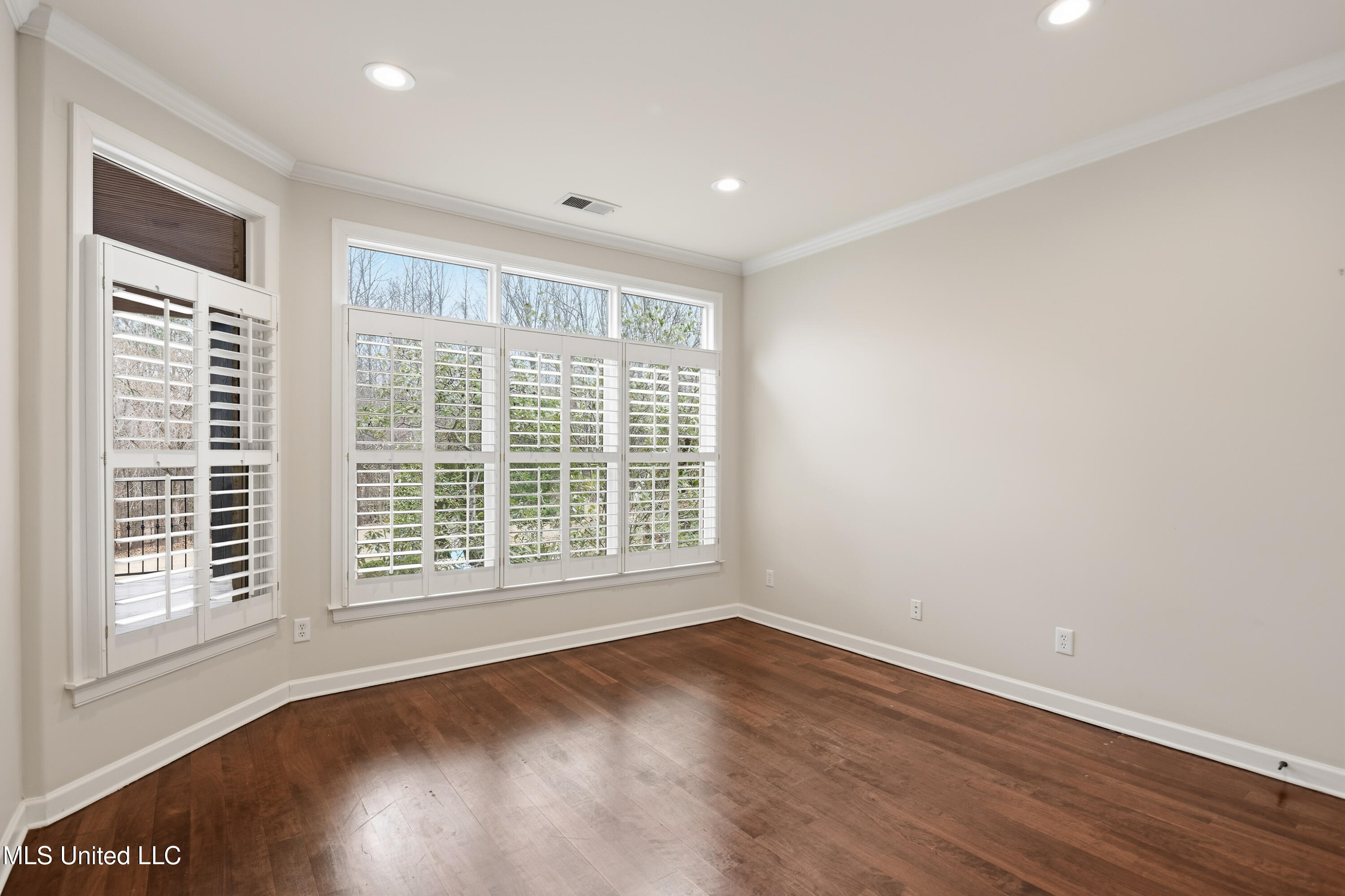 2466 Ross Road Olive Branch, MS 38654 - Photo 41 of 71 Office attached to Primary Bedroom