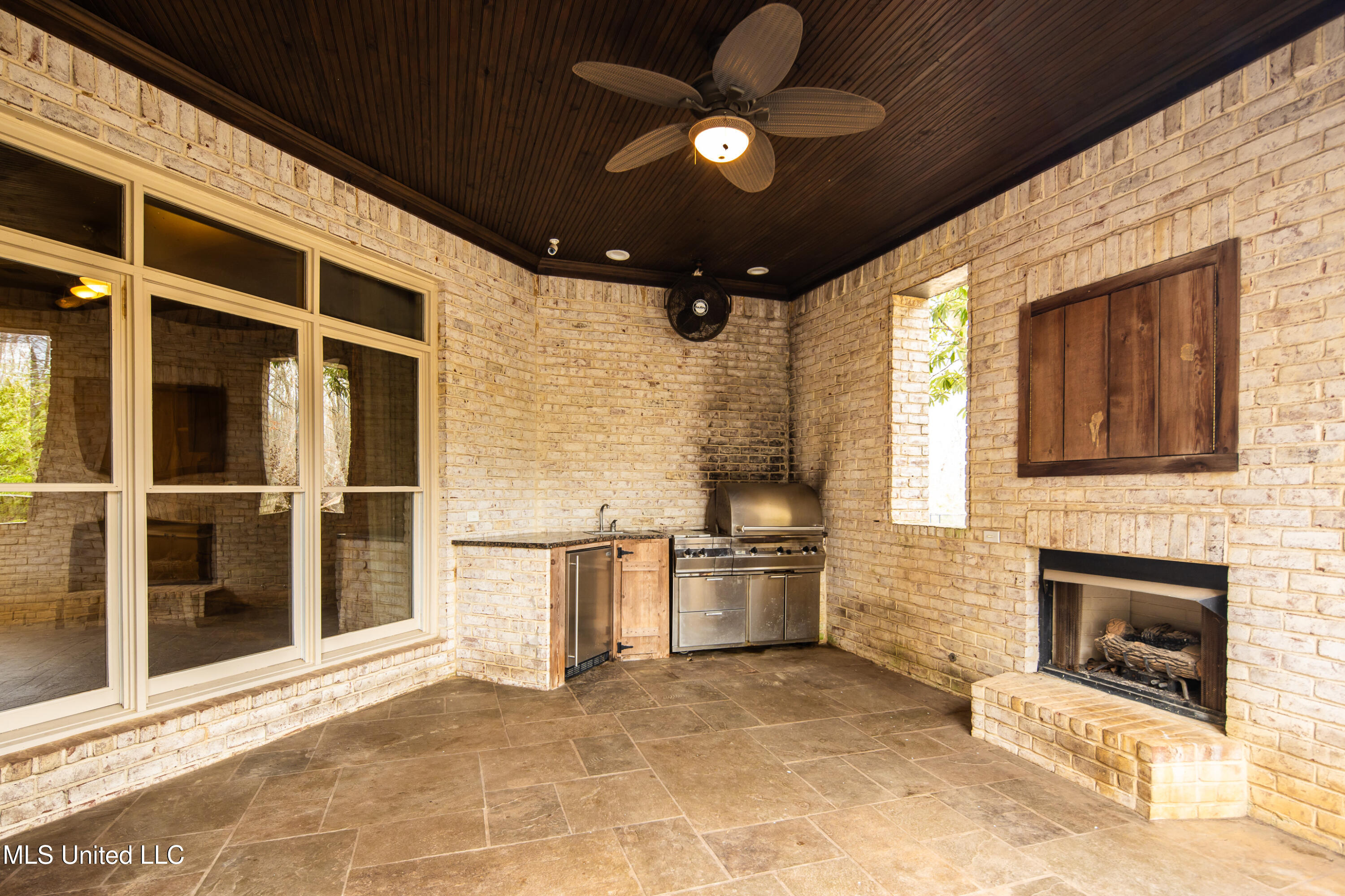 2466 Ross Road Olive Branch, MS 38654 - Photo 55 of 71 Covered Patio/Outdoor Kitchen