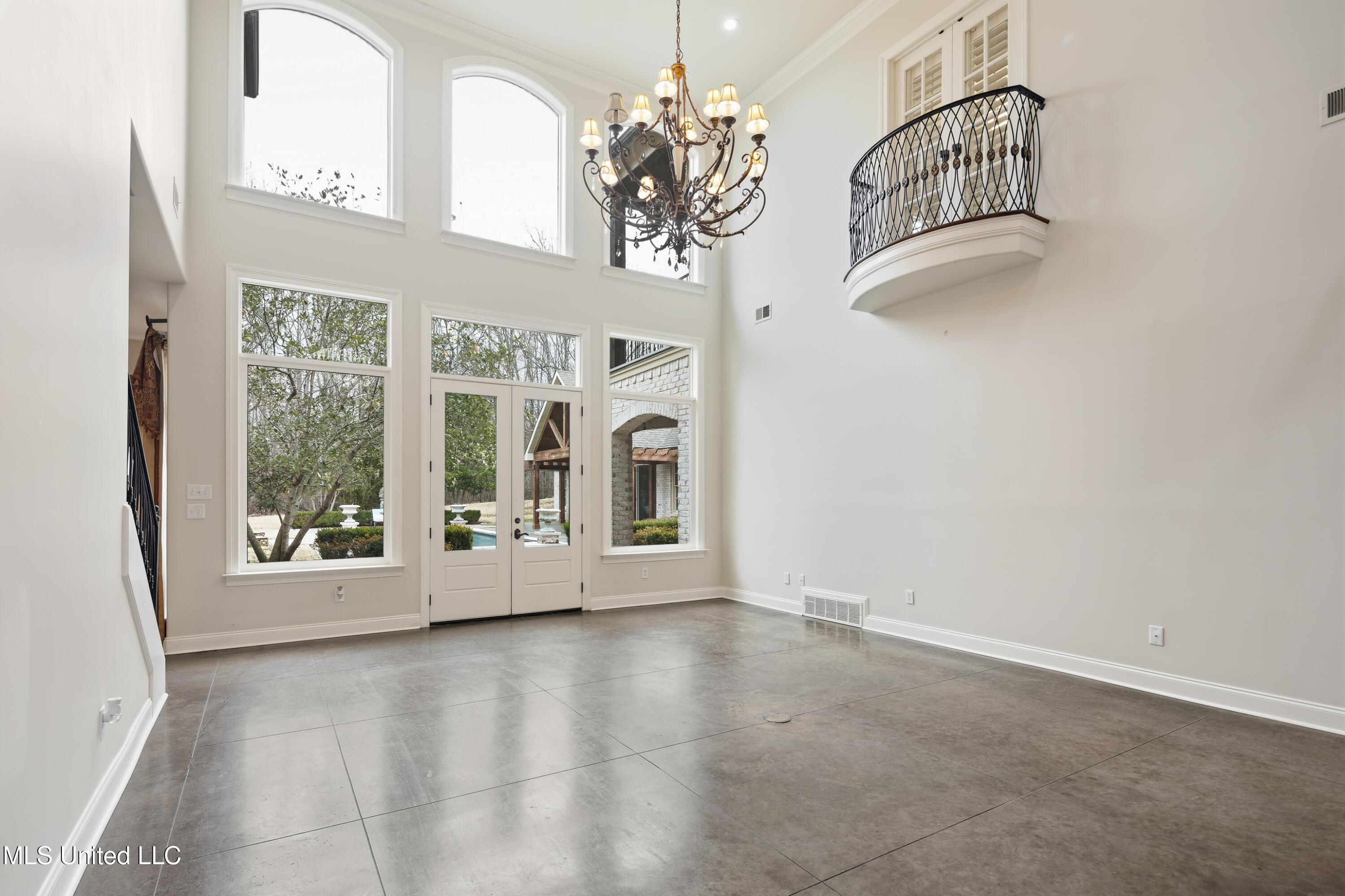 2466 Ross Road Olive Branch, MS 38654 - Photo 7 of 71 Living Room