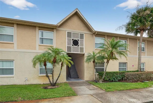 a front view of house with yard