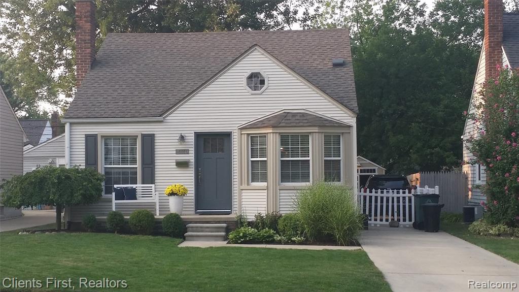 2232 Columbia Road Berkley, MI 48072 - Photo 1 of 30