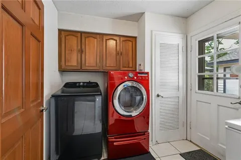 $350,000 | 19 Park Timbers Drive, New Orleans, LA 70114